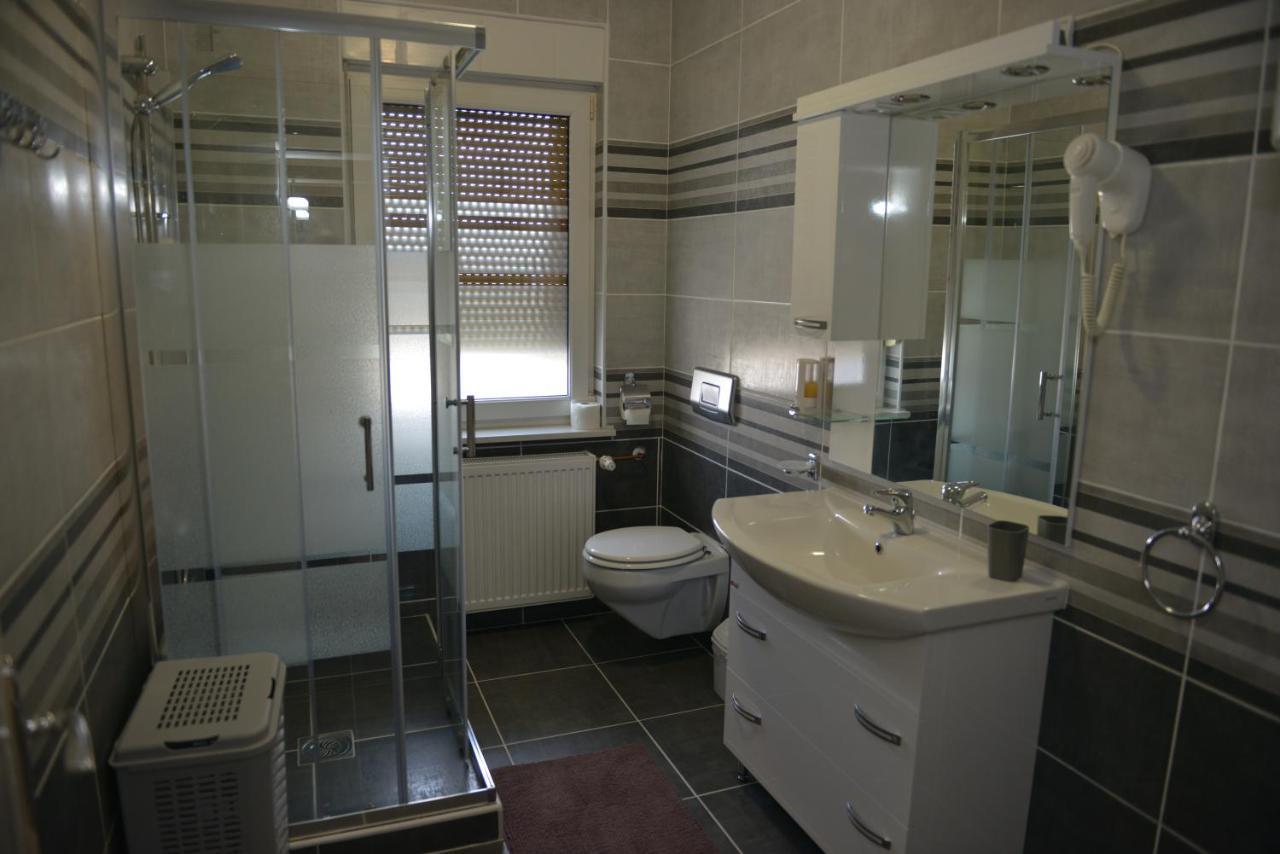 Apartmani Tomic Kladovo Ngoại thất bức ảnh