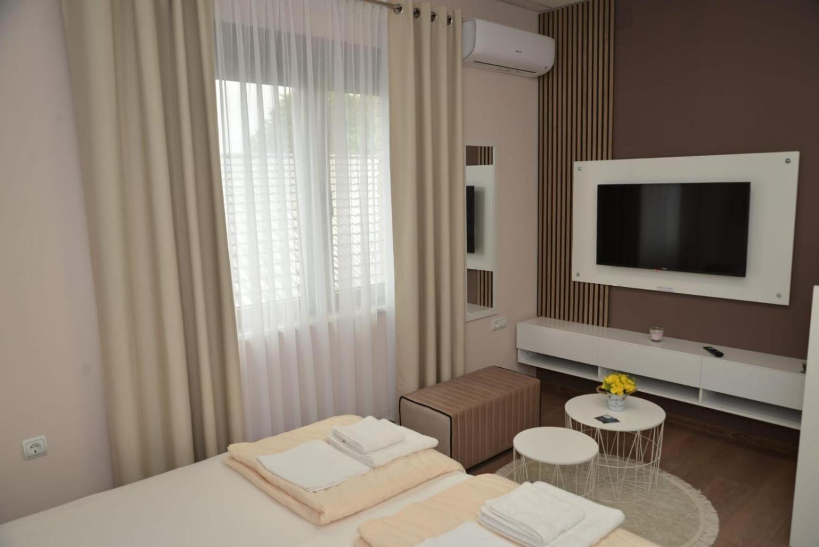Apartmani Tomic Kladovo Ngoại thất bức ảnh